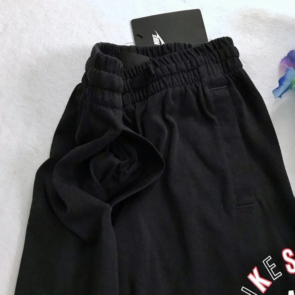 Nike NWT Black Performance Sweat Shorts Boys S
